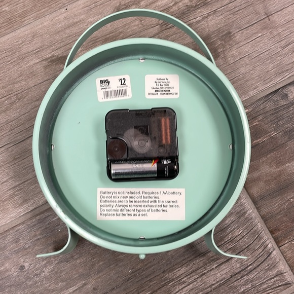 Turquoise Clock - Picture 3 of 3